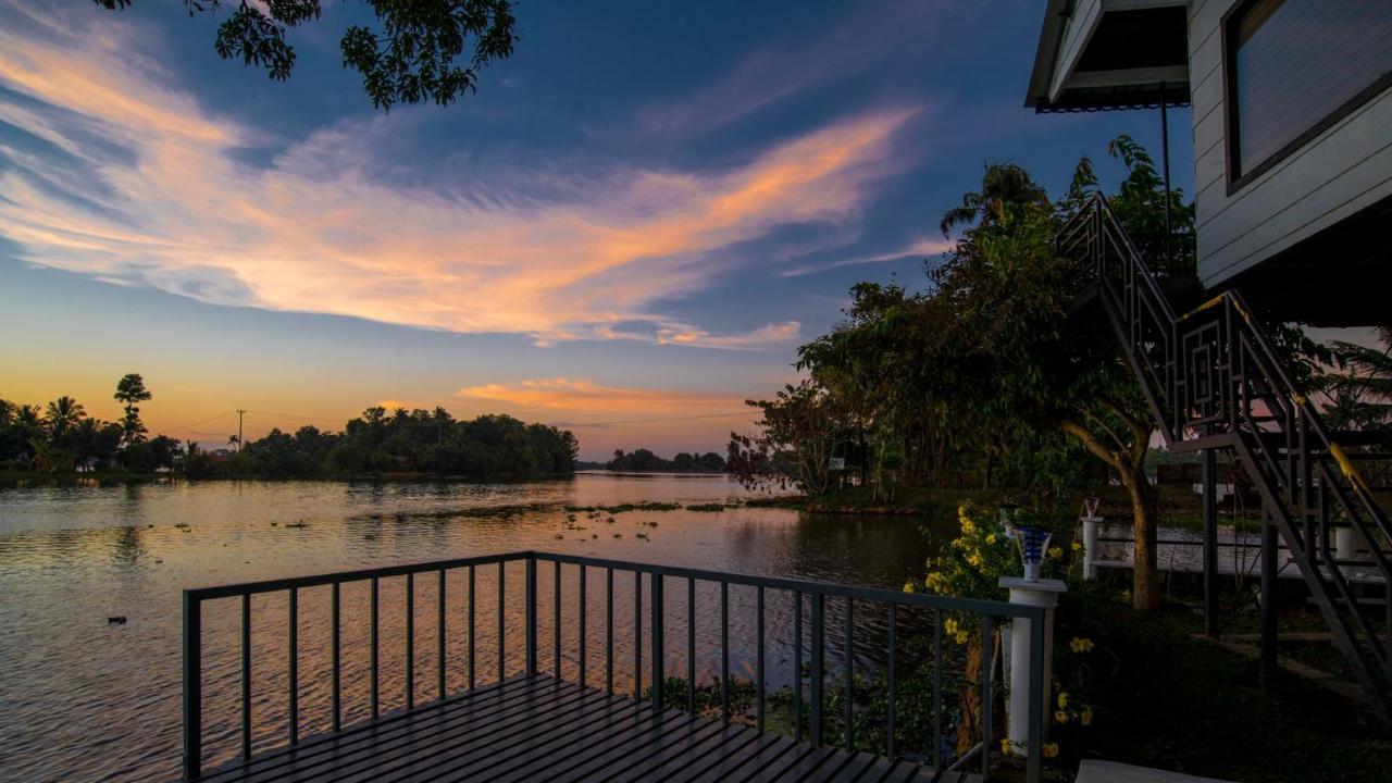 فندق وارمث ليك هافن Alappuzha المظهر الخارجي الصورة