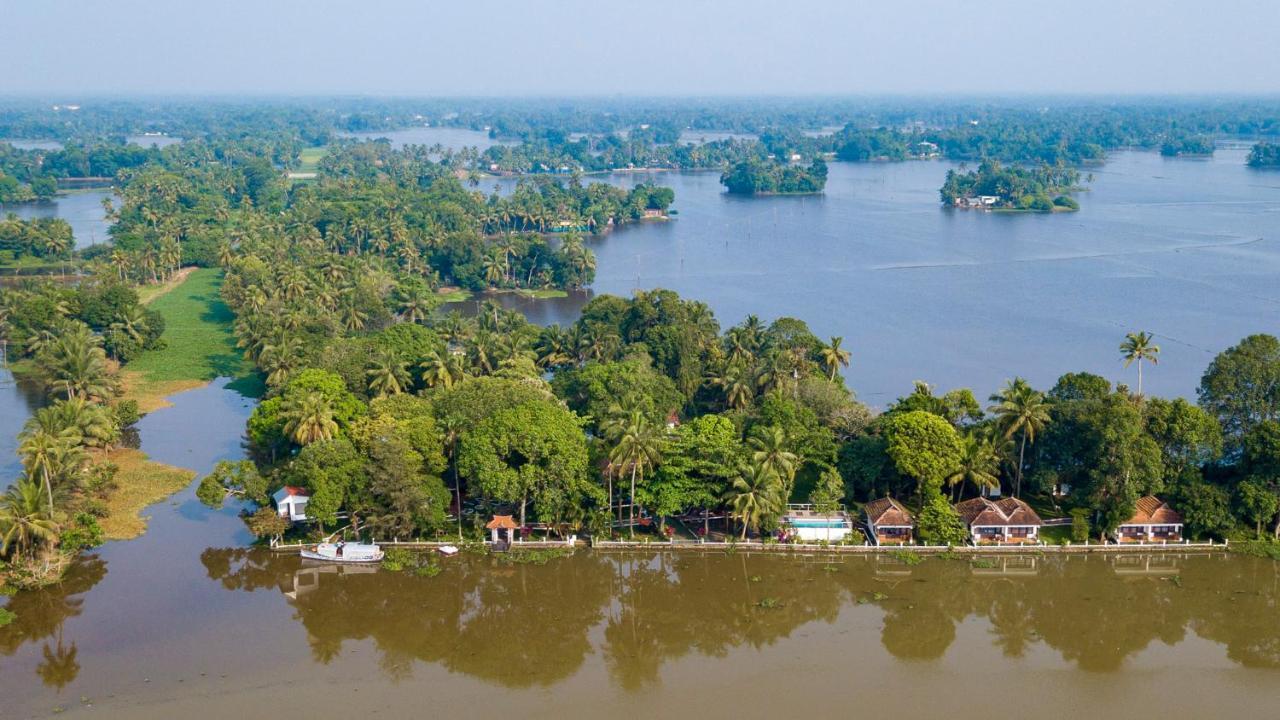 فندق وارمث ليك هافن Alappuzha المظهر الخارجي الصورة